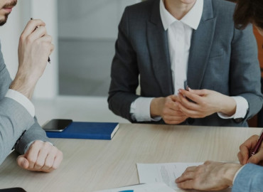 бывший муж или жена не платит ипотеку, что делать в 2026 - фото - 1